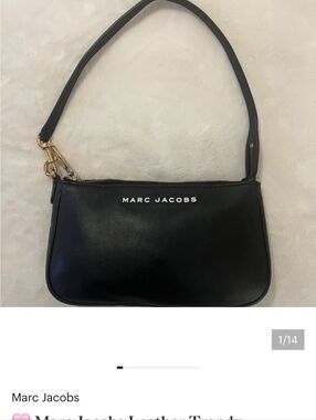 🩷 Marc Jacobs Leather Trendy
City Slick Shoulder Bag Pochette Black/Gold 💚